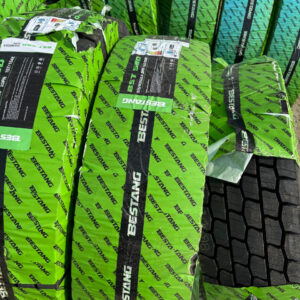 لاستیک سنگین بستانگ سایز 12-24 گل عقب، مناسب کامیون و تریلی، با ساختار مستحکم و آج مناسب بار سنگین