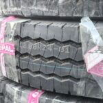 لاستیک اوپال سایز 12/24 گل برجستونی عقب 2025، مناسب کامیون و تریلی، نمای نزدیک از آج و دیواره