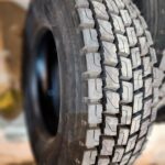 لاستیک تایر سایز ۳۱۵/۷۰R22.5 برند بارز با طرح گل ۸۲۲ مخصوص محور عقب کامیون و تریلی