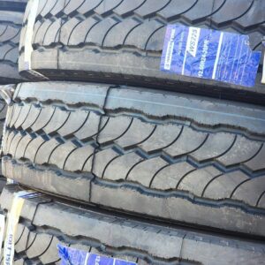 لاستیک تایر سایز ۳۱۵/۷۰/۲۲.۵ برند Double Queen تایلند با گل عقب مخصوص تریلی و کامیون سنگین