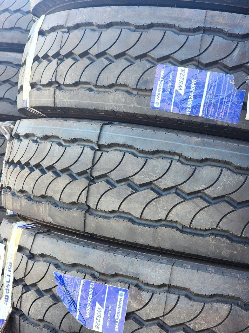 photo_8_2025-11-24_10-58-28 لاستیک تایر سایز ۳۱۵/۷۰/۲۲.۵ برند Double Queen تایلند با گل عقب مخصوص تریلی و کامیون سنگین