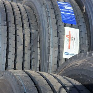 لاستیک واریو سایز ۳۱۵/۸۰/۲۲.۵ گل جلو مناسب تریلر و کامیون‌های سنگین